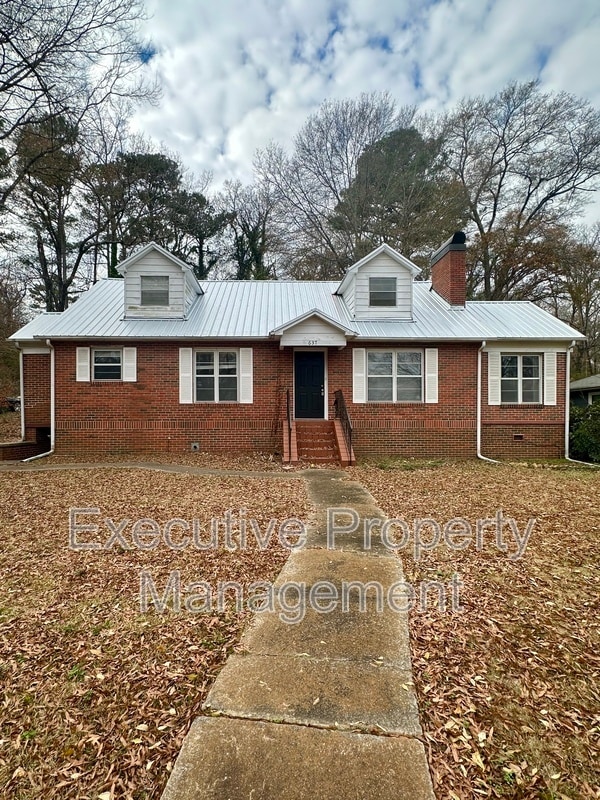 Building Photo - 637 Blanton Ln