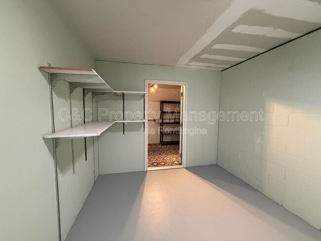 Building Photo - 63 S Branciforte Ave