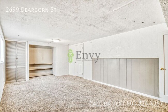 Building Photo - 2699 Dearborn St