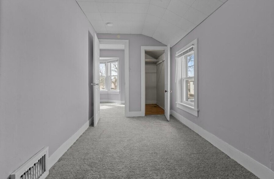 Building Photo - 97 Hamilton Pl