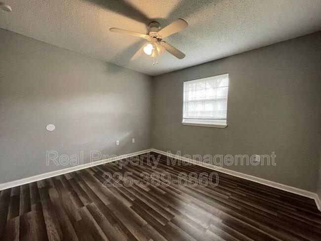 Building Photo - 15482 Patricia Dale Dr