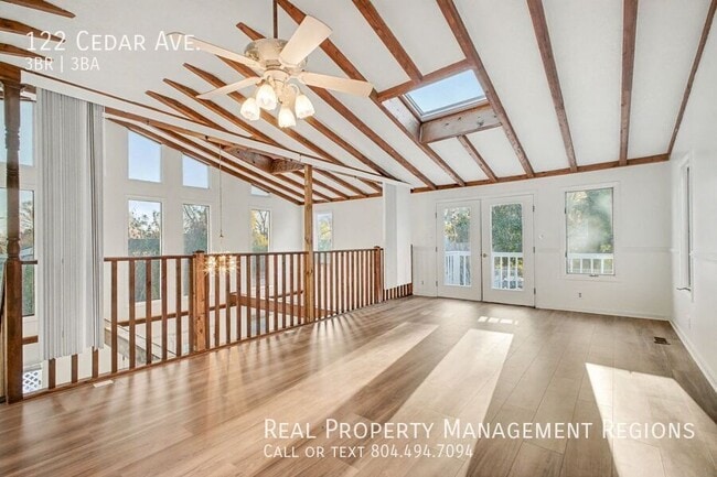 Building Photo - 122 Cedar Ave