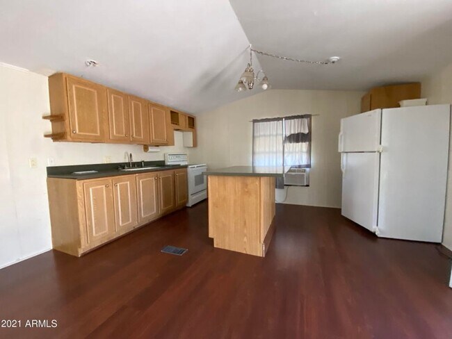 Building Photo - Nice Home in Wittmann