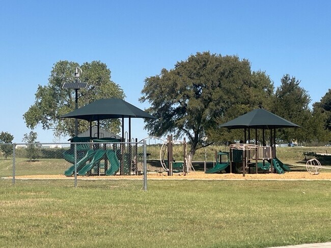 Building Photo - Custom Built 3/2/2 Delga Park! Trinity Trails Minutes from downtown Fort Worth!