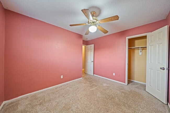 Building Photo - 6434 Bosley Ln