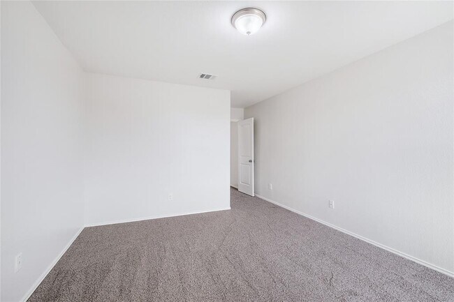 Building Photo - 111 Colthorpe Ln