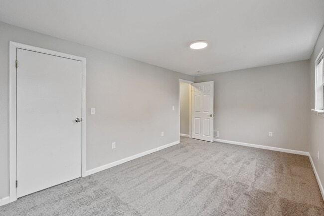 Building Photo - 322 Gildenfenny St