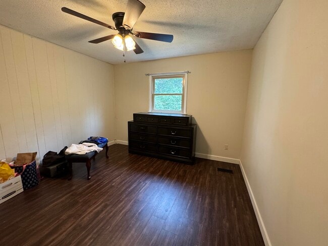 Building Photo - 122 Waterlick Ct