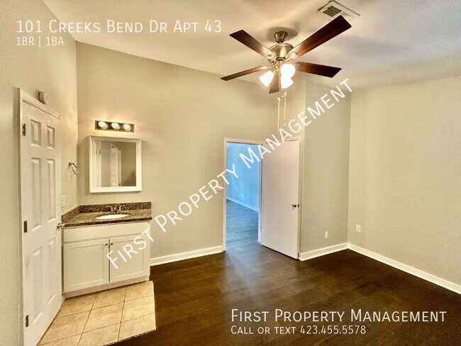 Building Photo - 101 Creeks Bend Dr