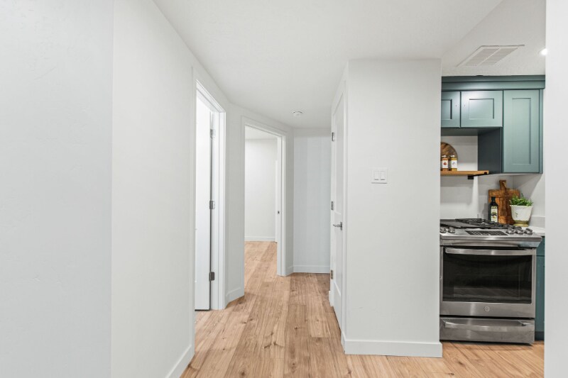 Building Photo - 3056 N Bar H Rd