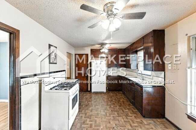 Building Photo - 2603 Kaiser Dr