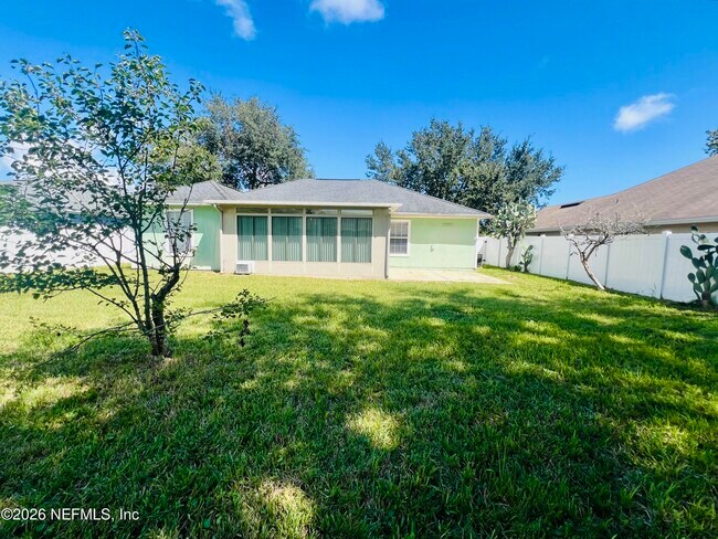 Building Photo - 13140 Staffordshire Dr S