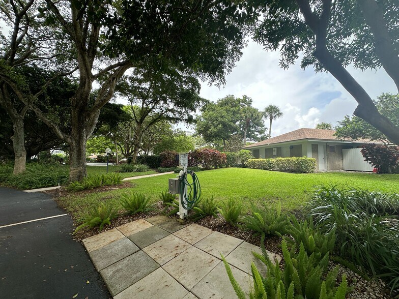 Clubhouse #1 with Pool and Carwash - 4030 W Palm Aire Dr