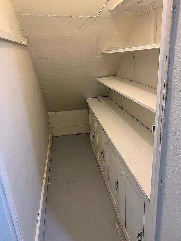 Building Photo - 2230 S 6th St