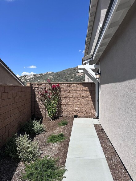 Building Photo - 30272 Truckee Cir