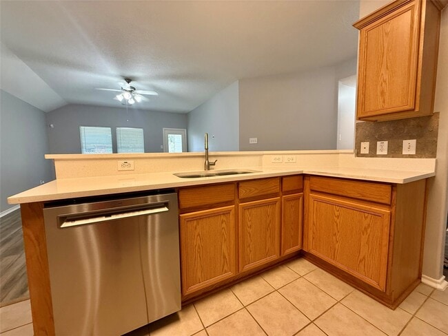 Building Photo - 6733 Hidden Colony Ln