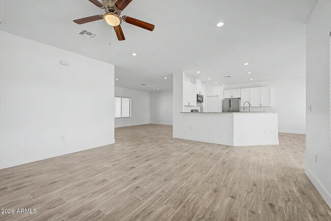 Building Photo - 12138 S Airport Rd