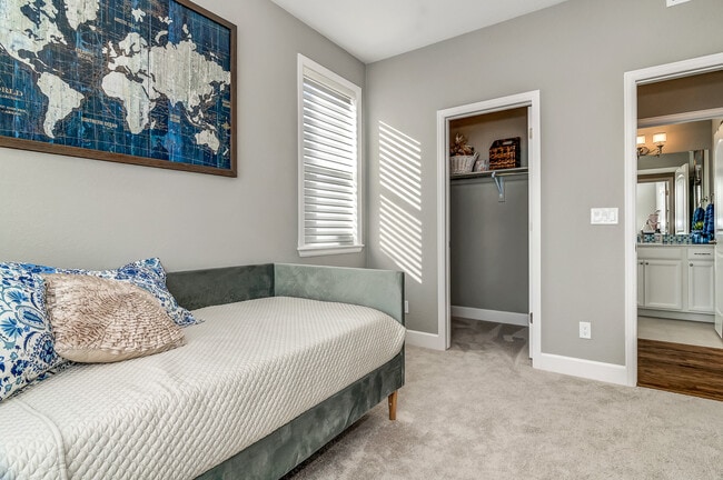That daybed is super comfortable! Walk in closet. - 1410 Promontory Bluff Vw