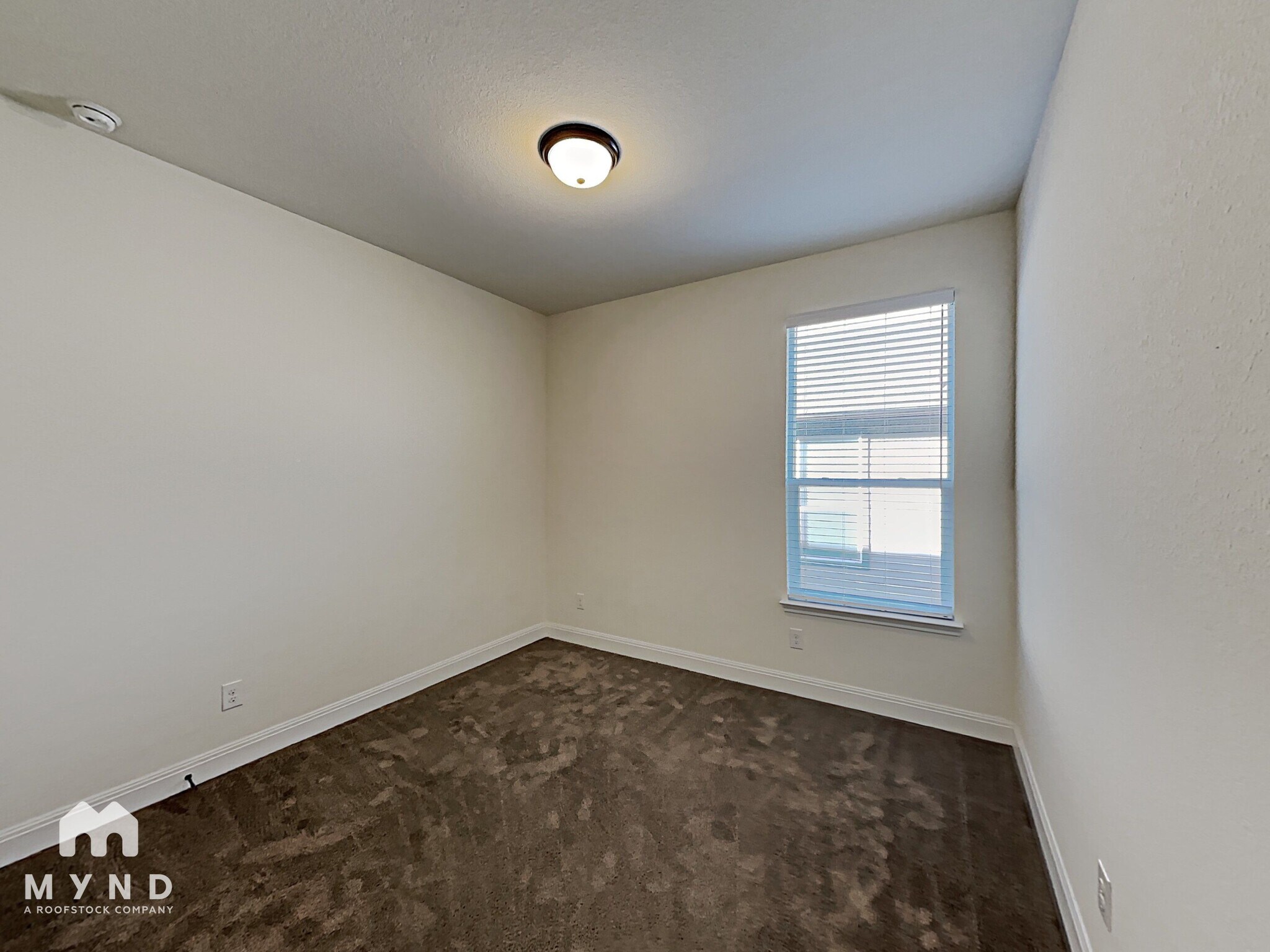 Building Photo - 5805 Sardinia Dr