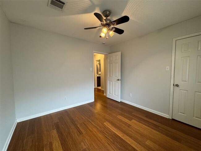 Building Photo - 2909 Allison Dr