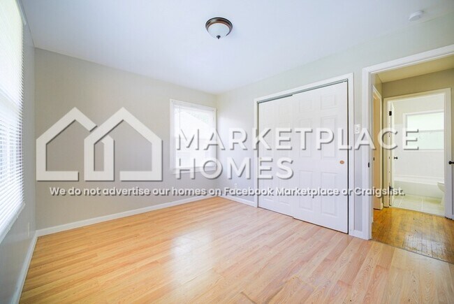 Building Photo - 312 Banff Cir