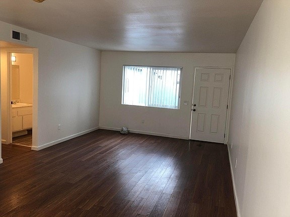 Building Photo - 830 N Adele St