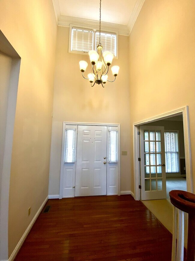 Building Photo - 4224 Evergreen Dr