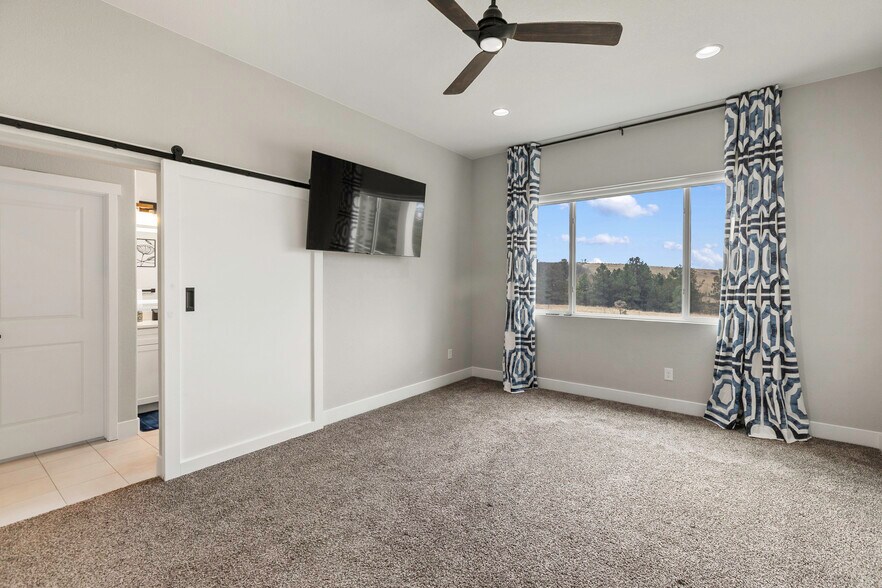 Building Photo - 2131 Seaglass St