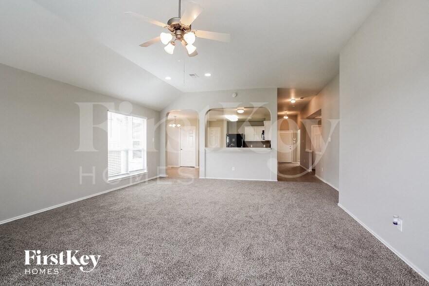 Building Photo - 1419 Rosebay Rd