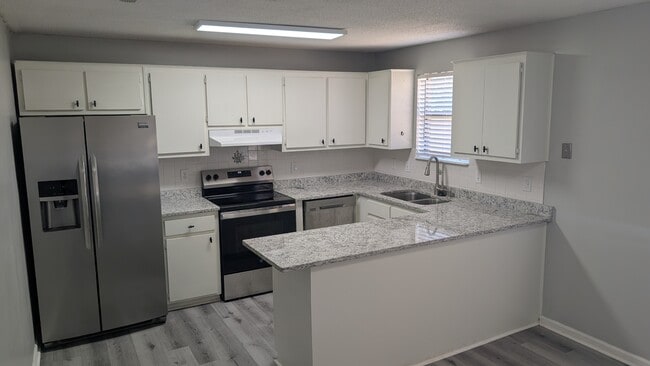 Building Photo - 335 Timberidge Dr