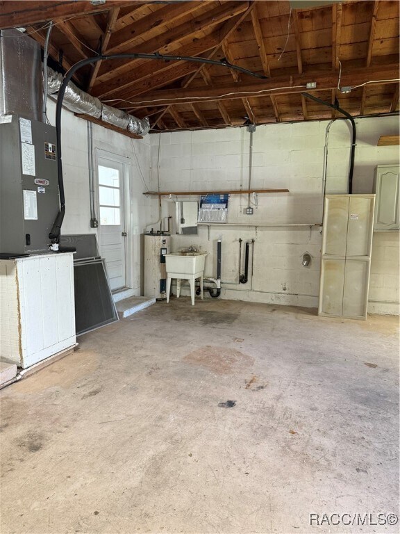 Building Photo - 6106 E Calico Ln