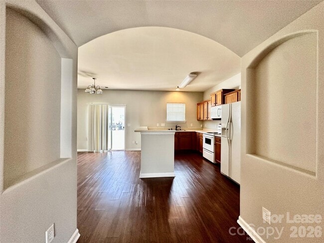 Building Photo - 12660 Persimmon Tree Dr