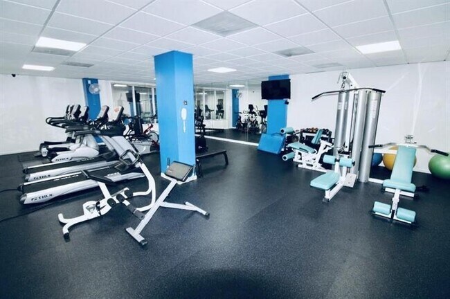 Building Photo - 3900 Galt Ocean Dr