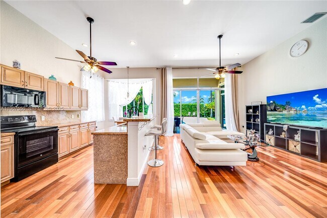 Building Photo - 1241 S 13th Ave