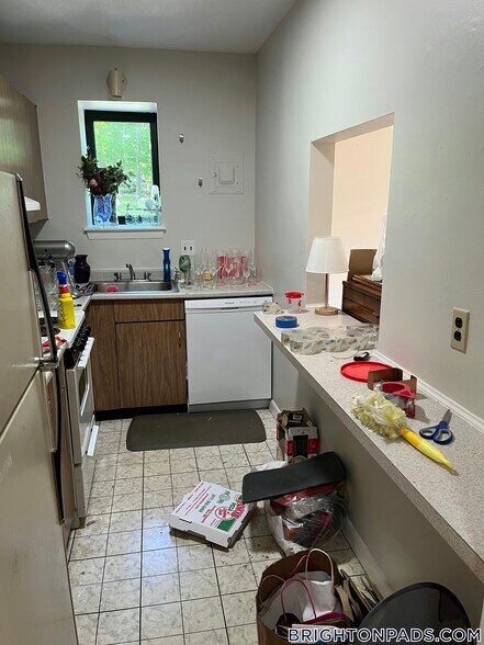 Building Photo - 85 Sutherland Rd