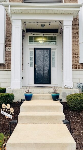 Building Photo - 2995 Madison Dr