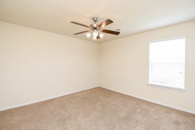 Building Photo - 20810 Fair Walnut Way