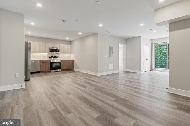 Building Photo - 520 N 37th St