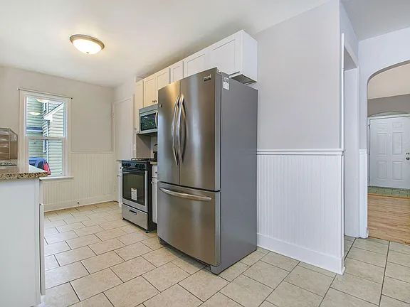 Building Photo - Charming 3BR in SE Grand Rapids
