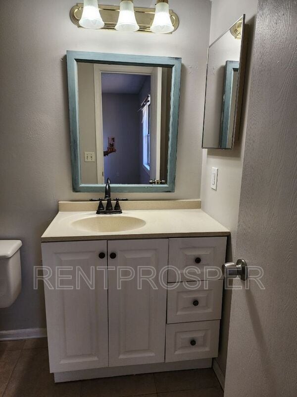 Building Photo - 3816 Sutters Mill Circle