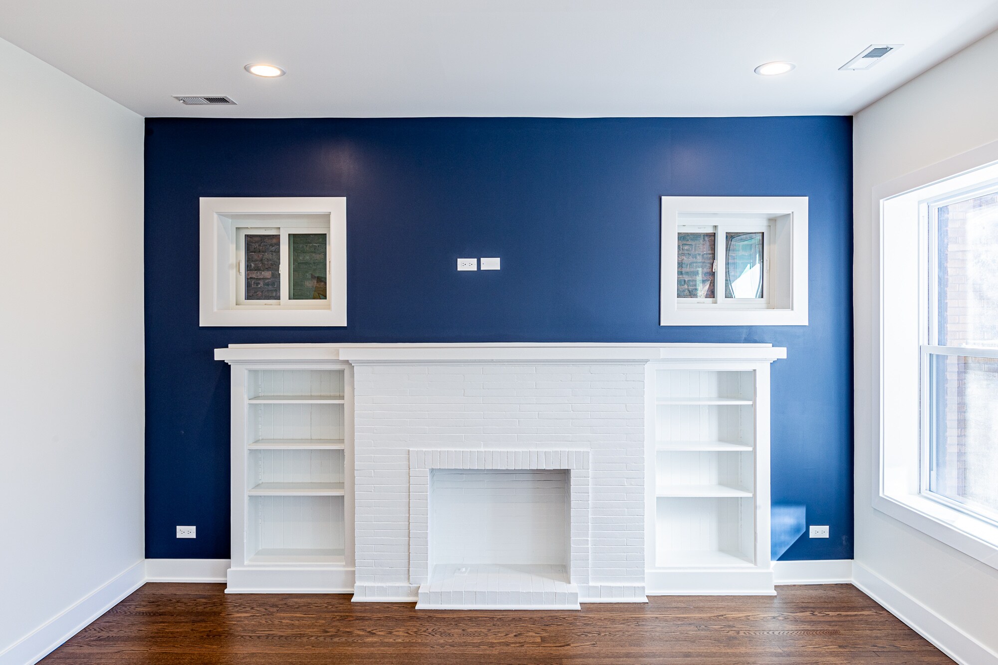 Building Photo - 6527 N Newgard Ave