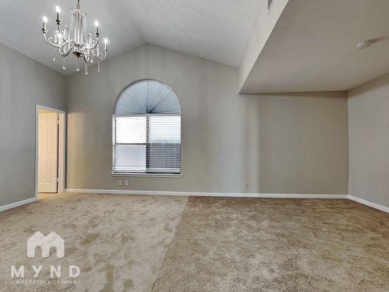 Building Photo - 3403 Shallow Grove