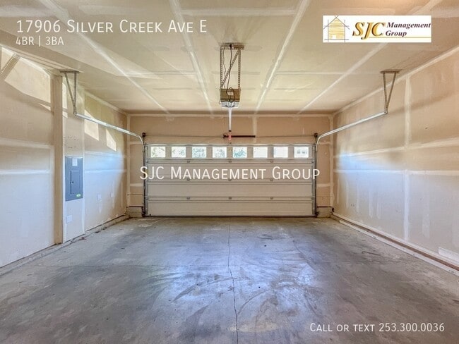 Building Photo - 17906 Silver Creek Ave E