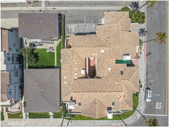Building Photo - 1000 CA-1