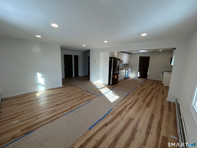 Building Photo - 95 Cedar St