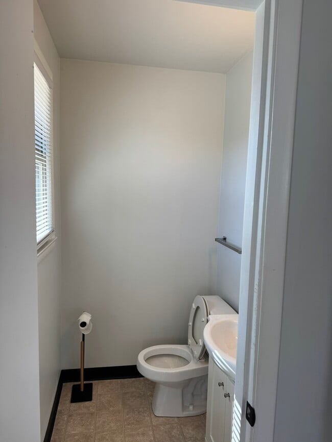 Building Photo - 3830 Bonnacreek Dr