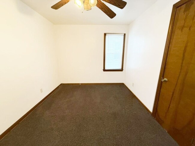 Building Photo - 3 BED, 1 BATH BEAUTIFUL SINGLE-FAMILY HOME IN GARFIELD HEIGHTS!