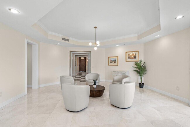 Building Photo - 3000 Jimmy Buffett Mem Hwy