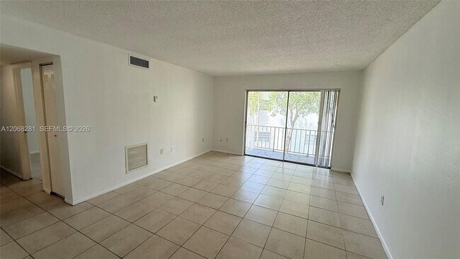 Building Photo - 415 Executive Center Dr