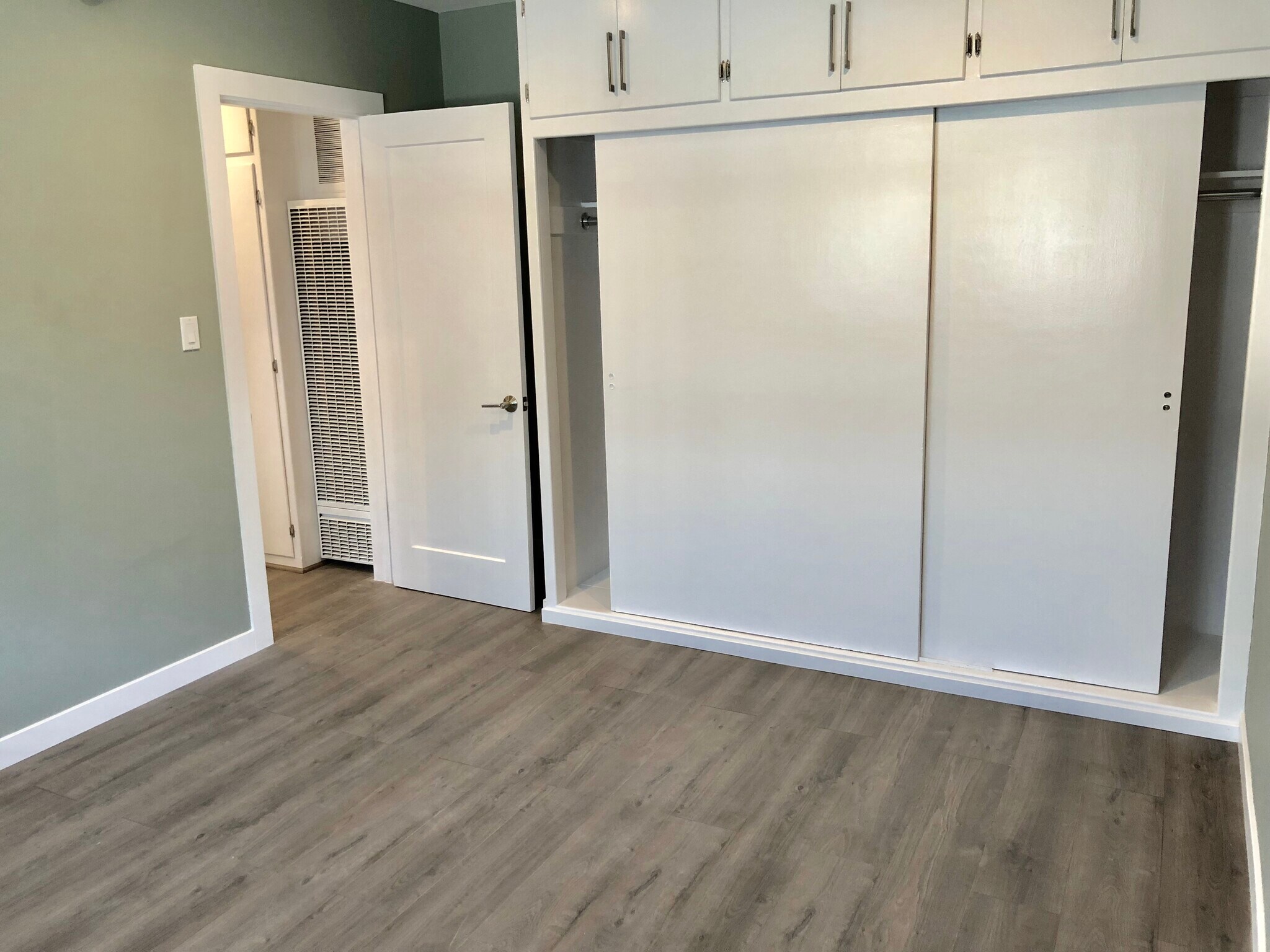 Building Photo - 1139 S Corning St